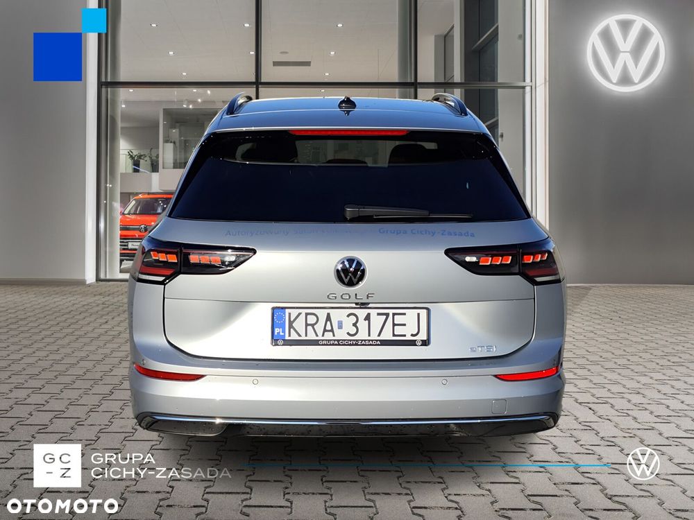 Volkswagen Golf - 4
