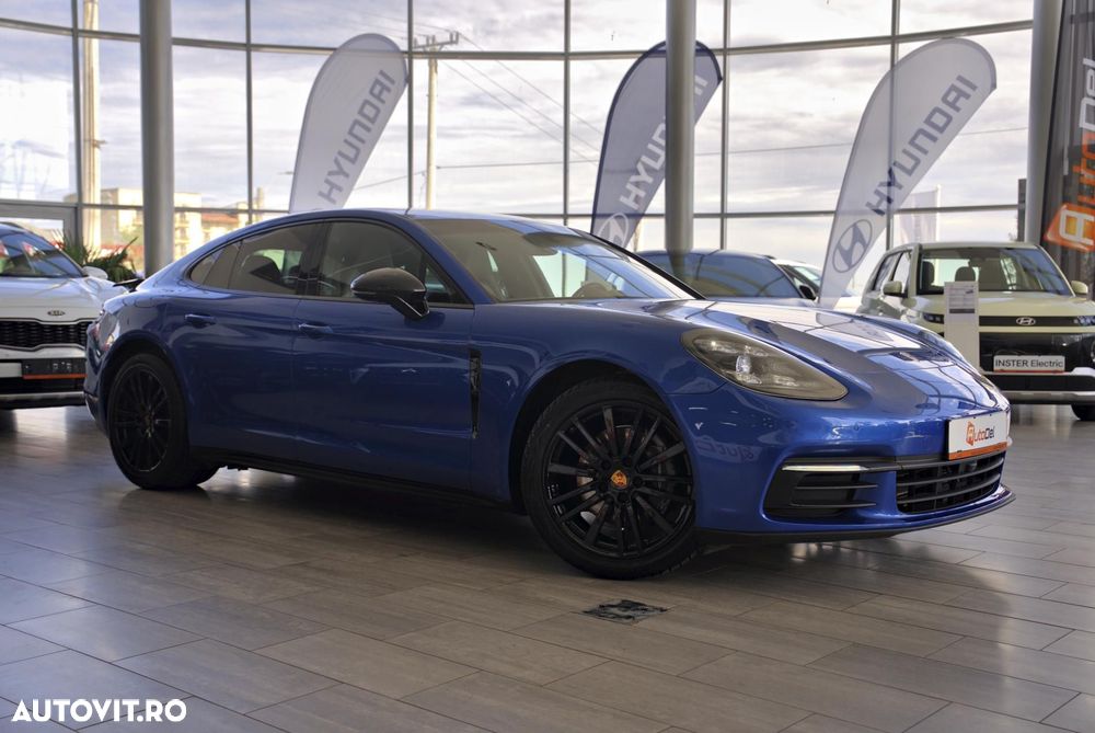 Porsche Panamera 4 - 26