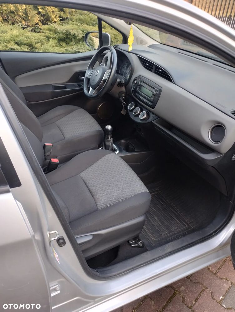 Toyota Yaris - 8