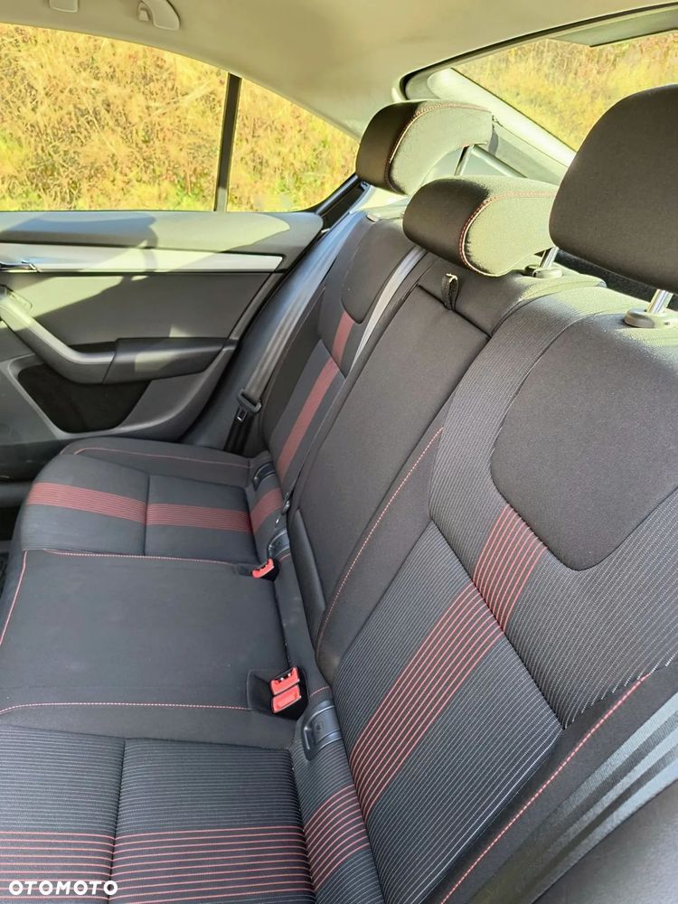 Skoda Octavia 2.0 TDI Ambition DSG - 17