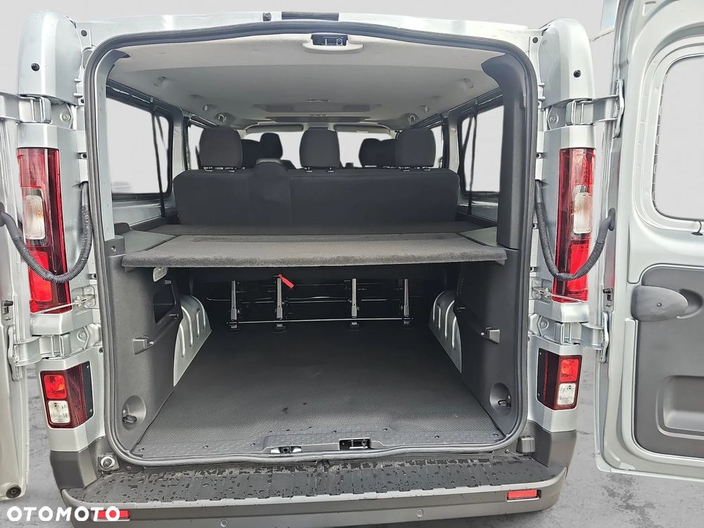 Renault Trafic - 15