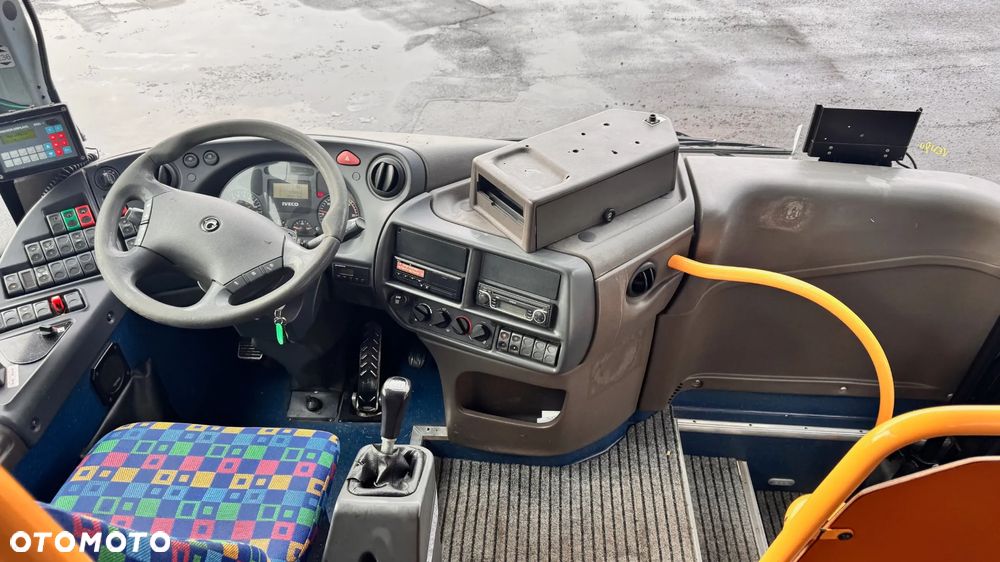 Irisbus Recreo Crosway / 59+1 miejsc/ cursor8 / Winda / ŁADNY !! / CENA: 59000zł netto - 16