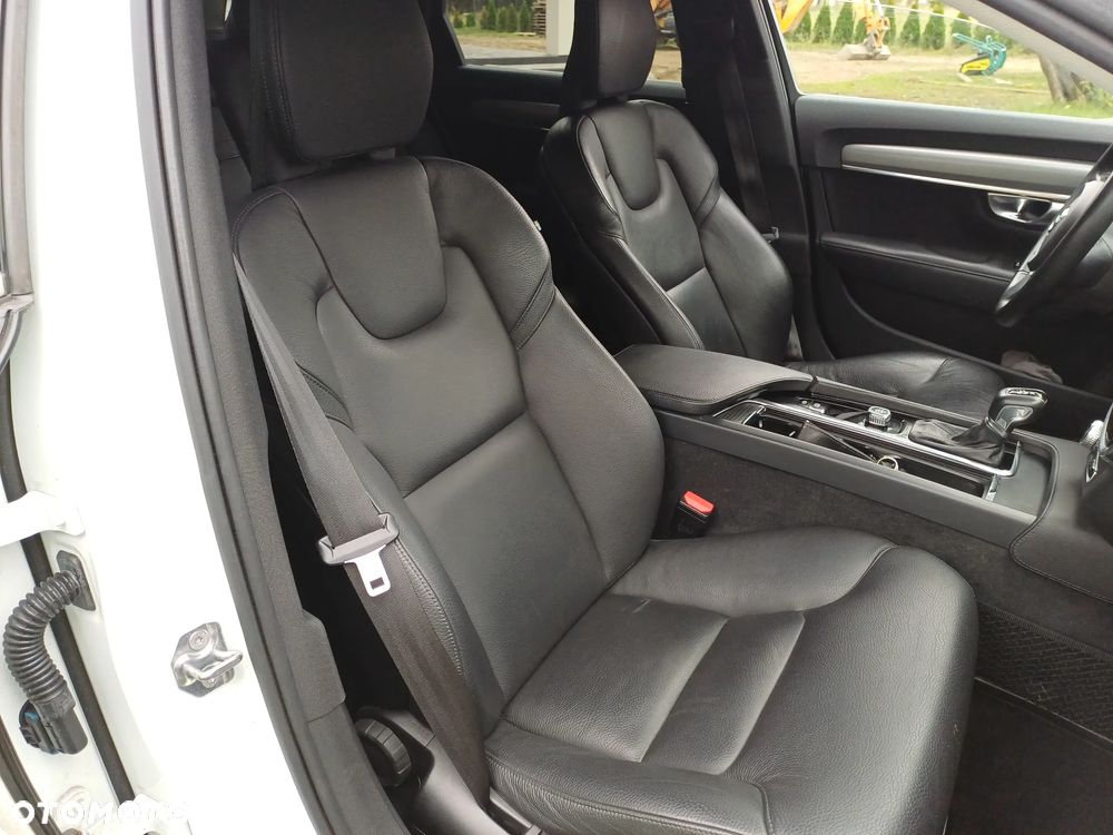 Volvo V90 D5 AWD Geartronic Momentum Pro - 13