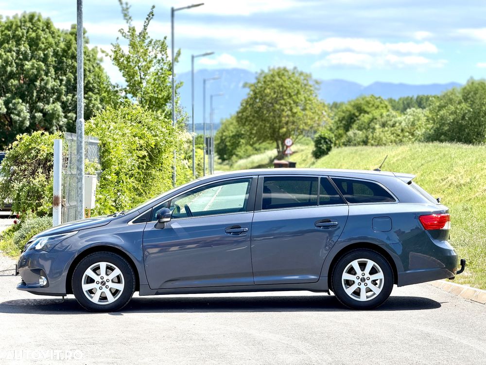Toyota Avensis 2.0 D-4D Edition - 5
