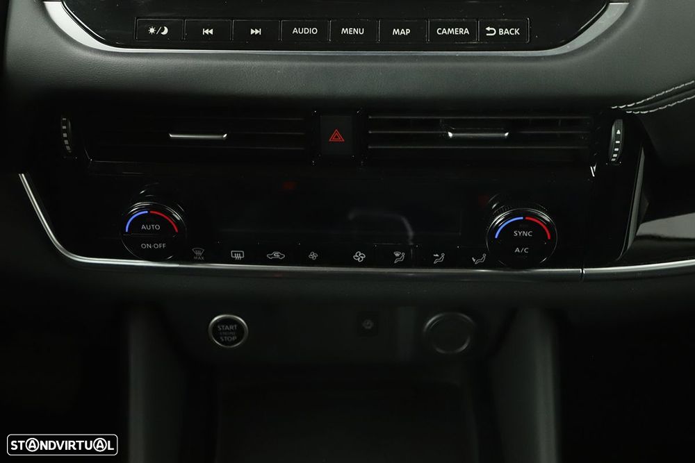 Nissan Qashqai 1.3 DIG-T N-Connecta Xtronic - 13