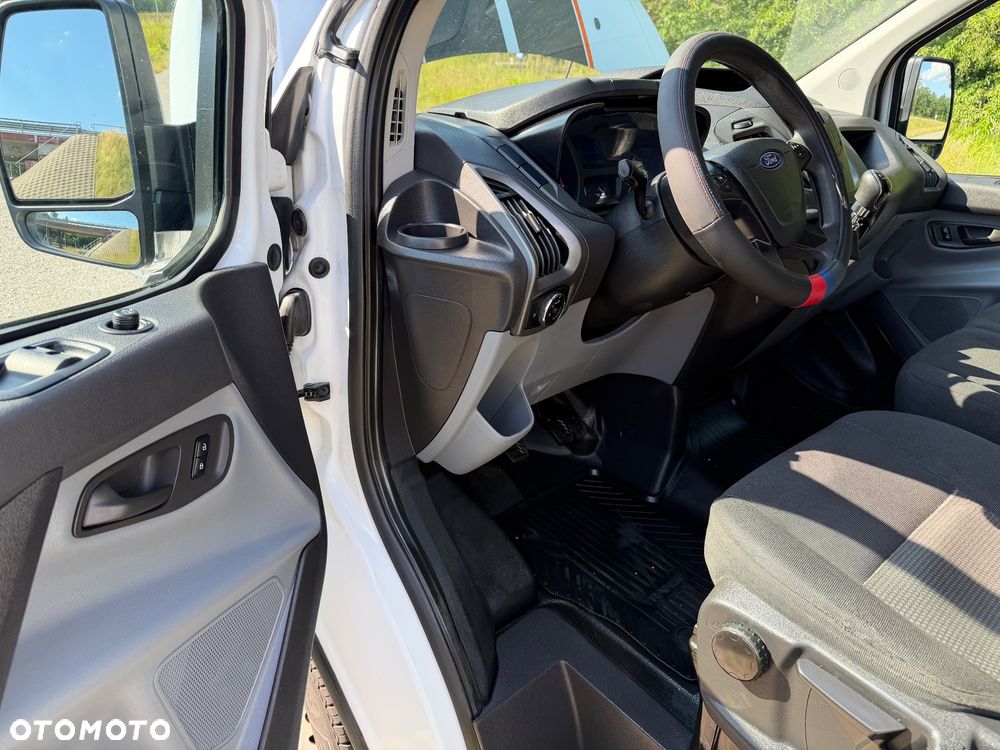 Ford TRANSIT CUSTOM - 10
