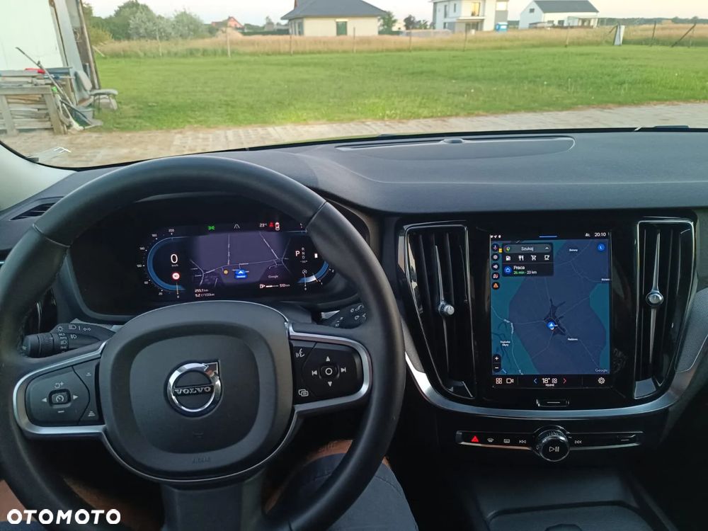Volvo V60 B4 D Plus Dark - 22