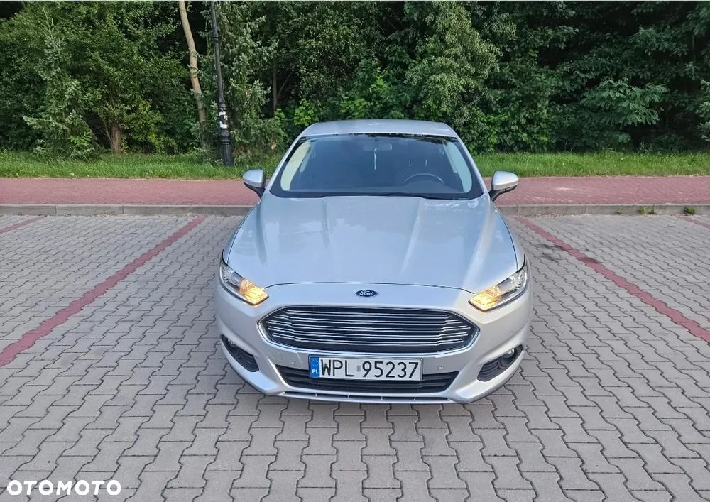 Ford Mondeo 1.6 TDCi Start-Stopp Titanium - 2
