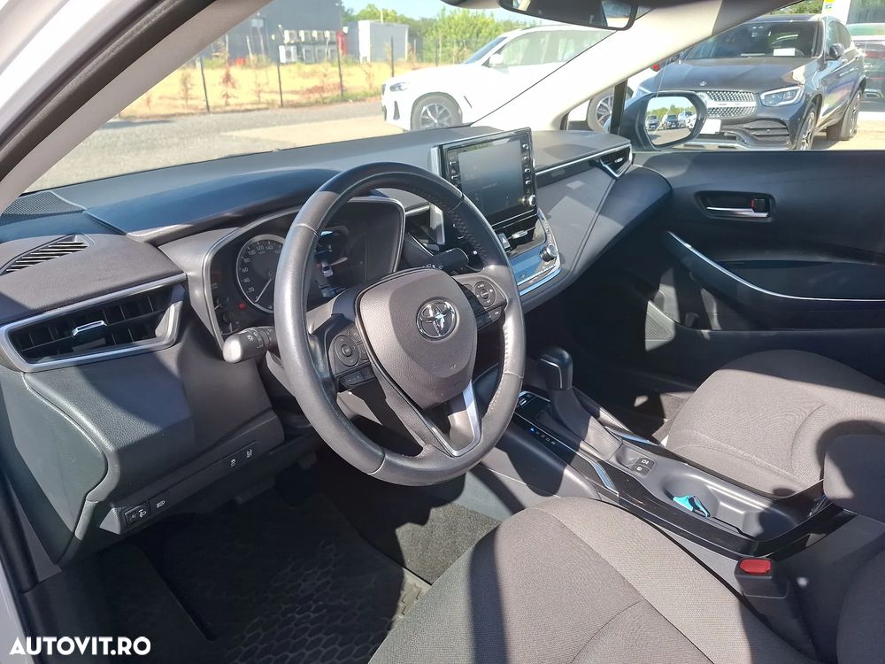 Toyota Corolla - 10