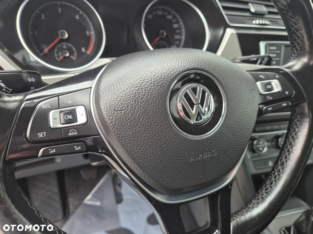 Volkswagen Touran 1.6 TDI SCR (BlueMotion Technology) Trendline - 18