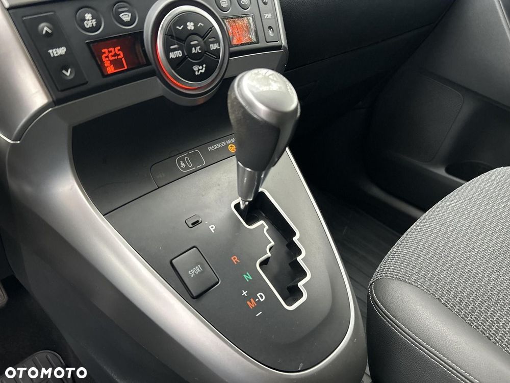 Toyota Verso 1.8 Premium MS - 21