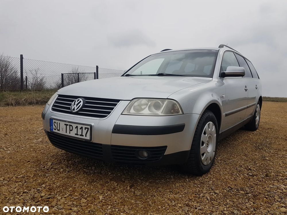Volkswagen Passat 1.8 5V Turbo Comfortline Family - 1