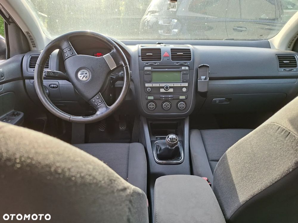 Volkswagen Golf 2.0 TDI Comfortline - 6