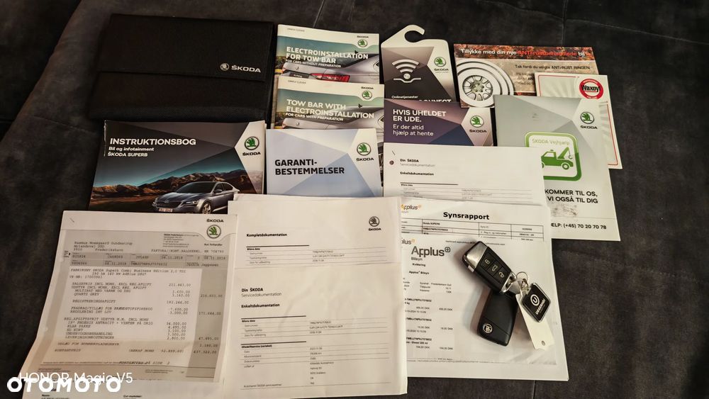 Skoda Superb 2.0 TDI DSG Premium Edition - 8