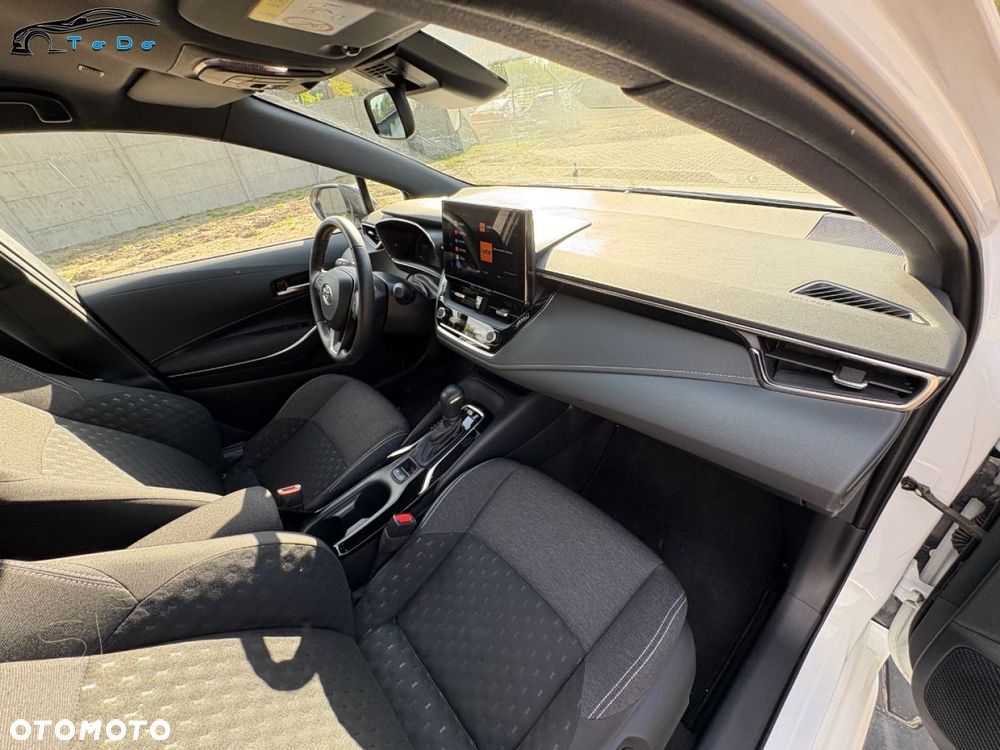 Toyota Corolla 1.8 Business Edition - 35