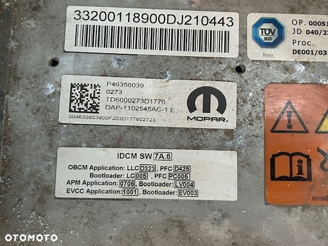 Fiat 500E MODUŁ ŁADOWARKA FALOWNIK INWERTER P46356039 23 rok 2200 km - 3