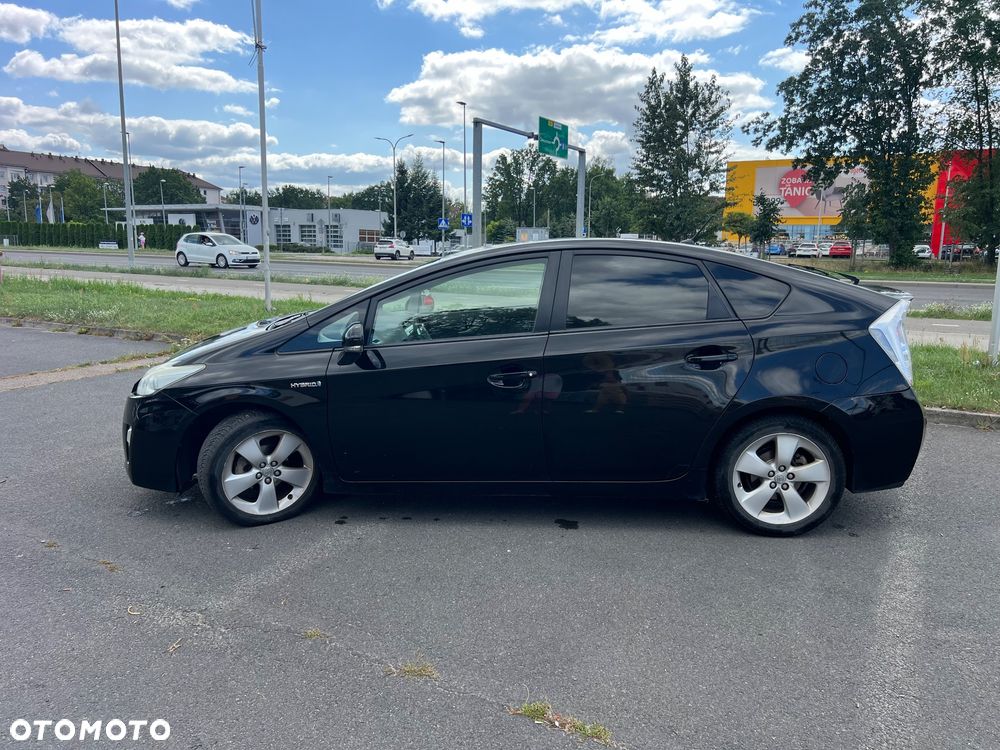 Toyota Prius - 5