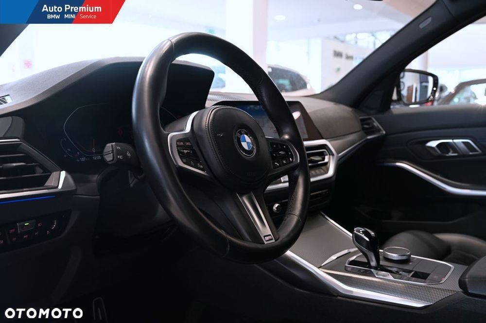 BMW Seria 3 318i - 6