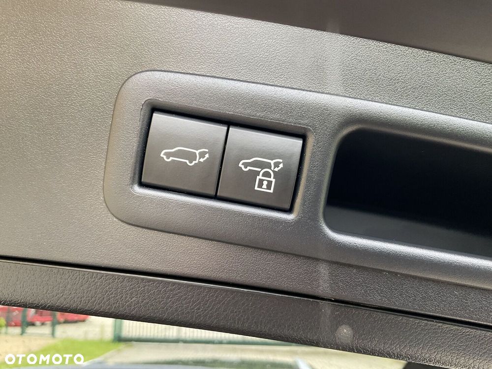 Lexus UX 200 GPF F Sport Design 2WD - 32