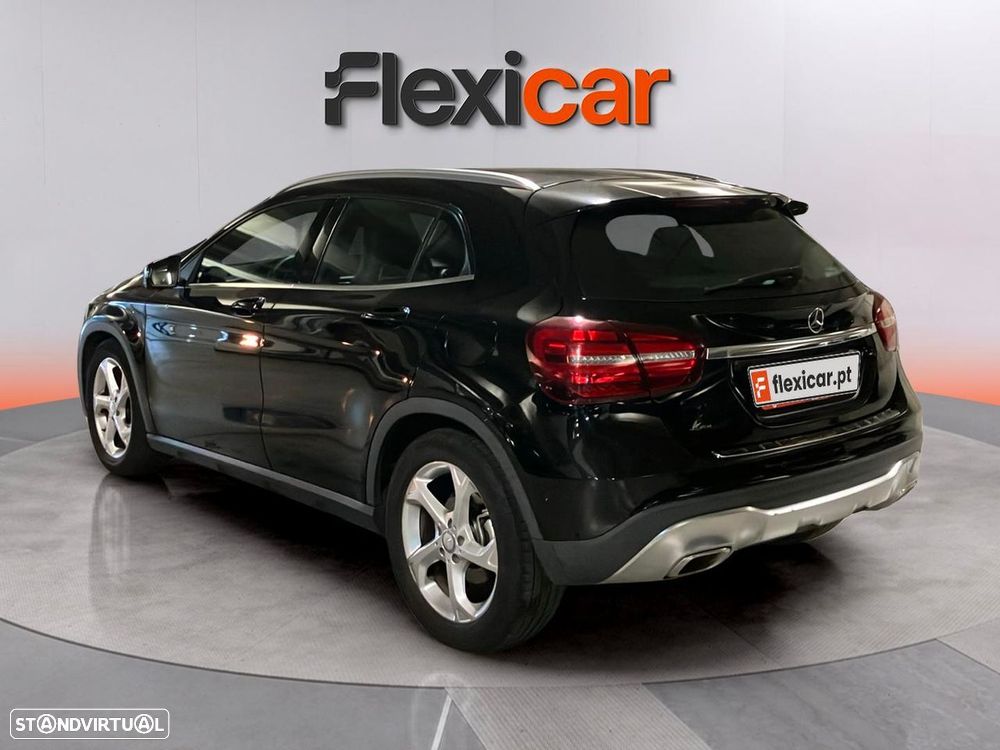Mercedes-Benz GLA 180 - 3