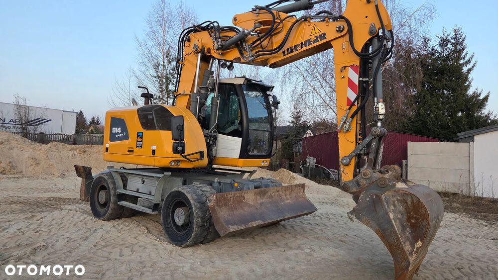 Liebherr A914 Compact - 2