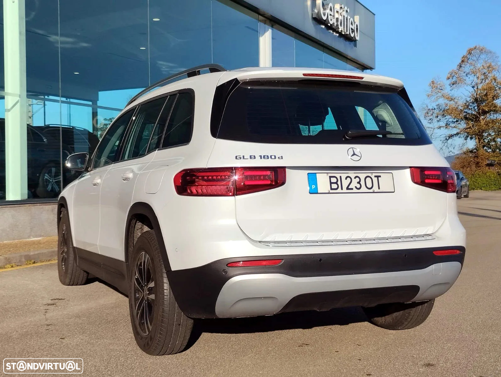 Mercedes-Benz GLB 180 d - 10