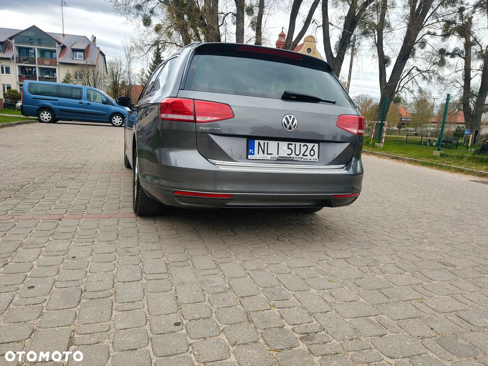 Volkswagen Passat 2.0 TDI (BlueMotion Technology) Comfortline - 22