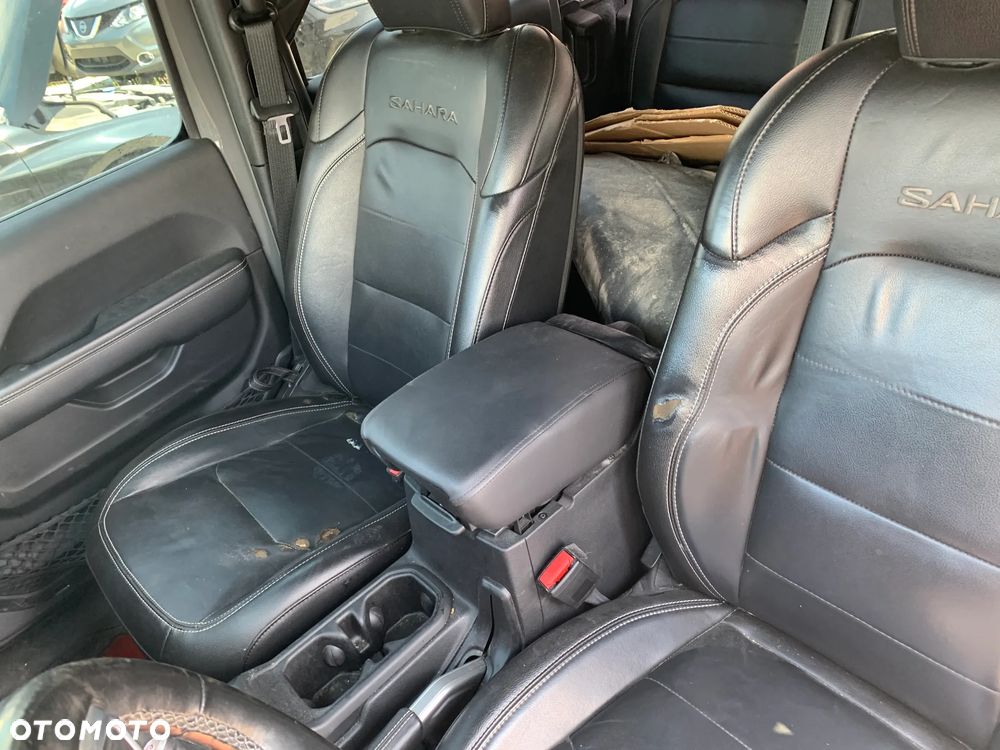 Jeep Wrangler Unlimited GME 2.0 Turbo Sahara - 19