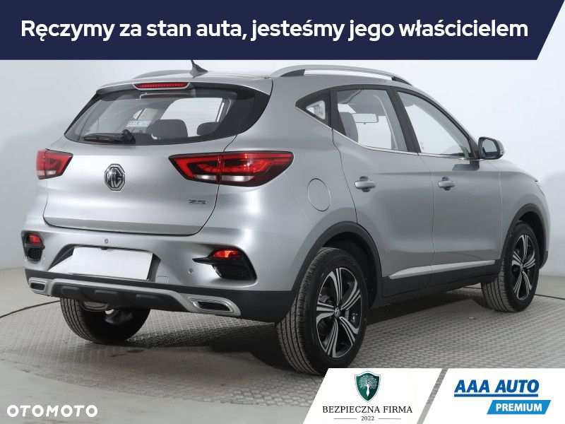 MG ZS - 6