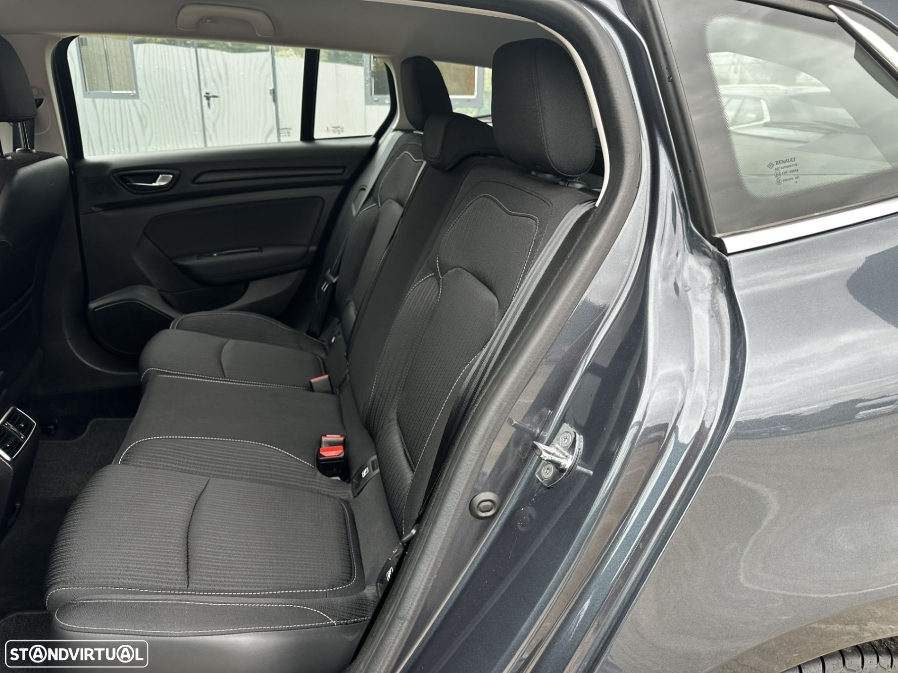 Renault Mégane Sport Tourer 1.5 Blue dCi Intens EDC - 9