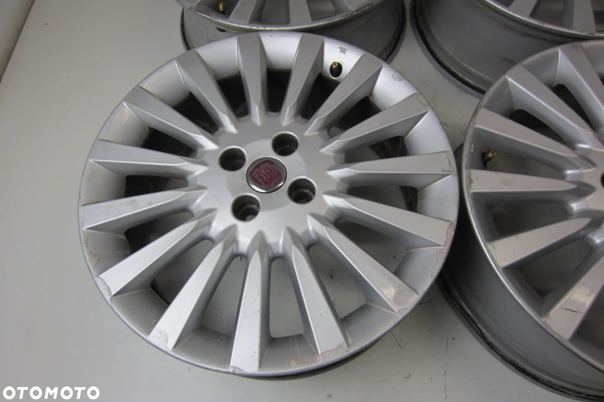 FELGI ALUMINIOWE 17 FIAT STILO BRAVO II LINEA ALBEA 500 DOBLO FIORINO QUBO IDEA NEMO BIPPER 4X98 - 5