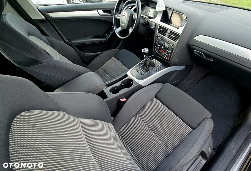 Audi A4 Avant 2.0 TDI - 31