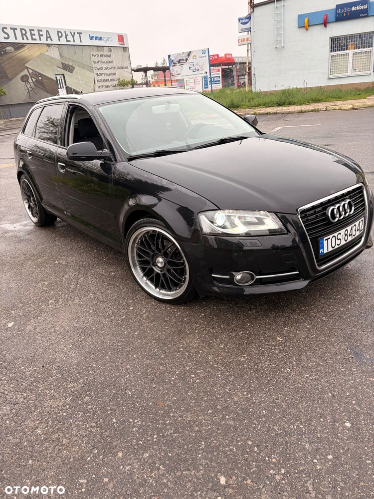 Audi A3 Sportback 2.0 TDI DPF Ambiente - 4