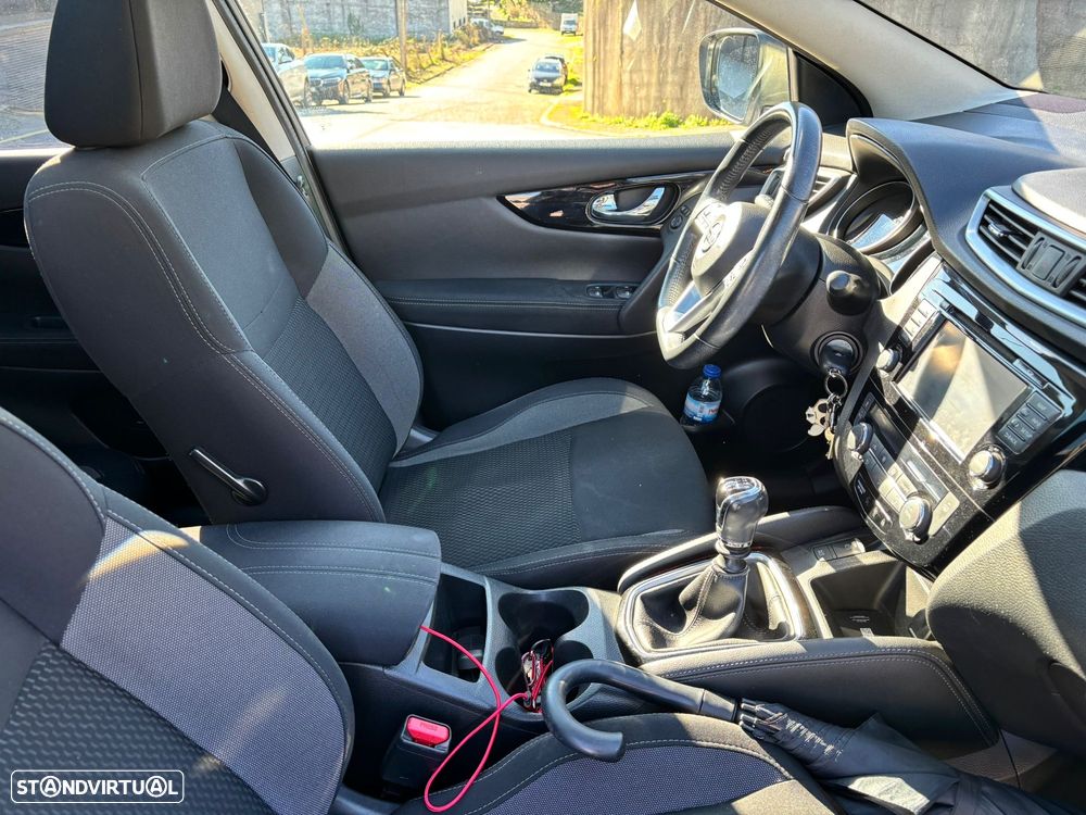 Nissan Qashqai 1.5 dCi N-Connecta Business - 6