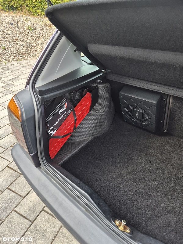 Volkswagen Golf 1.8 GL - 14