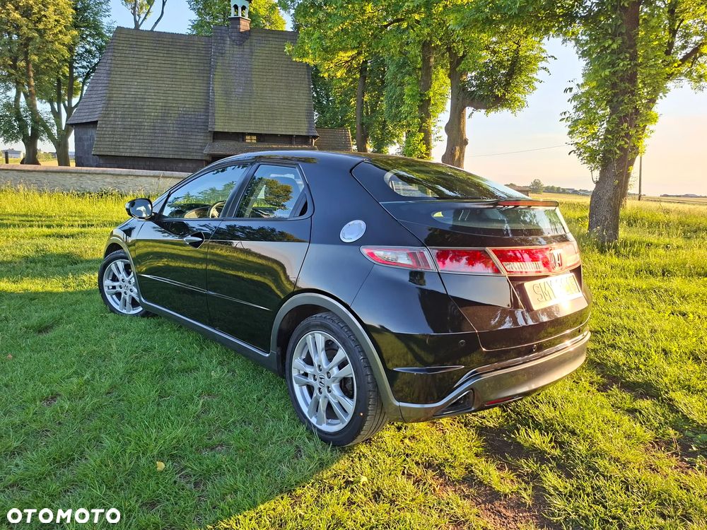 Honda Civic 1.8 Comfort - 3