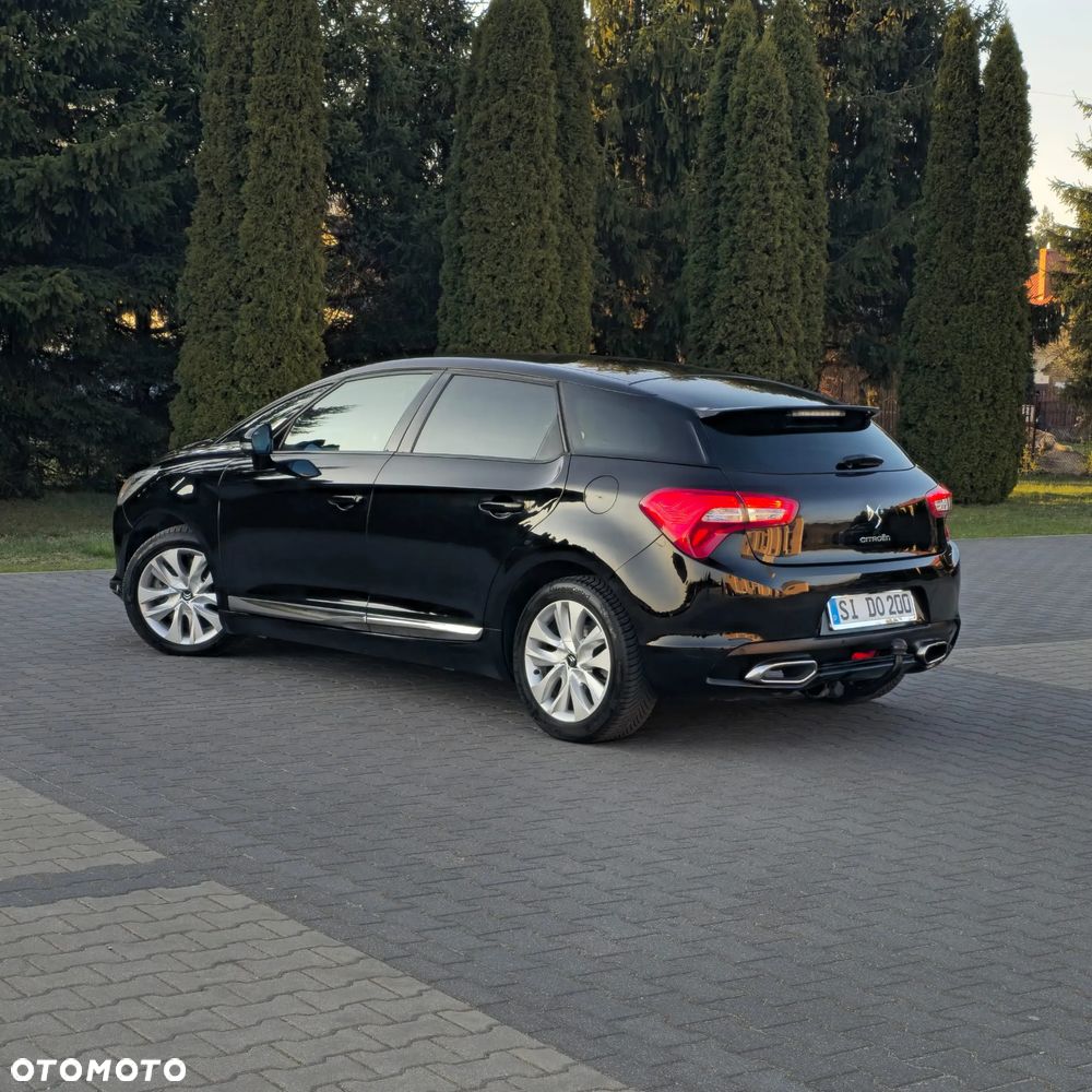 Citroën DS5 HDi 165 SportChic - 17