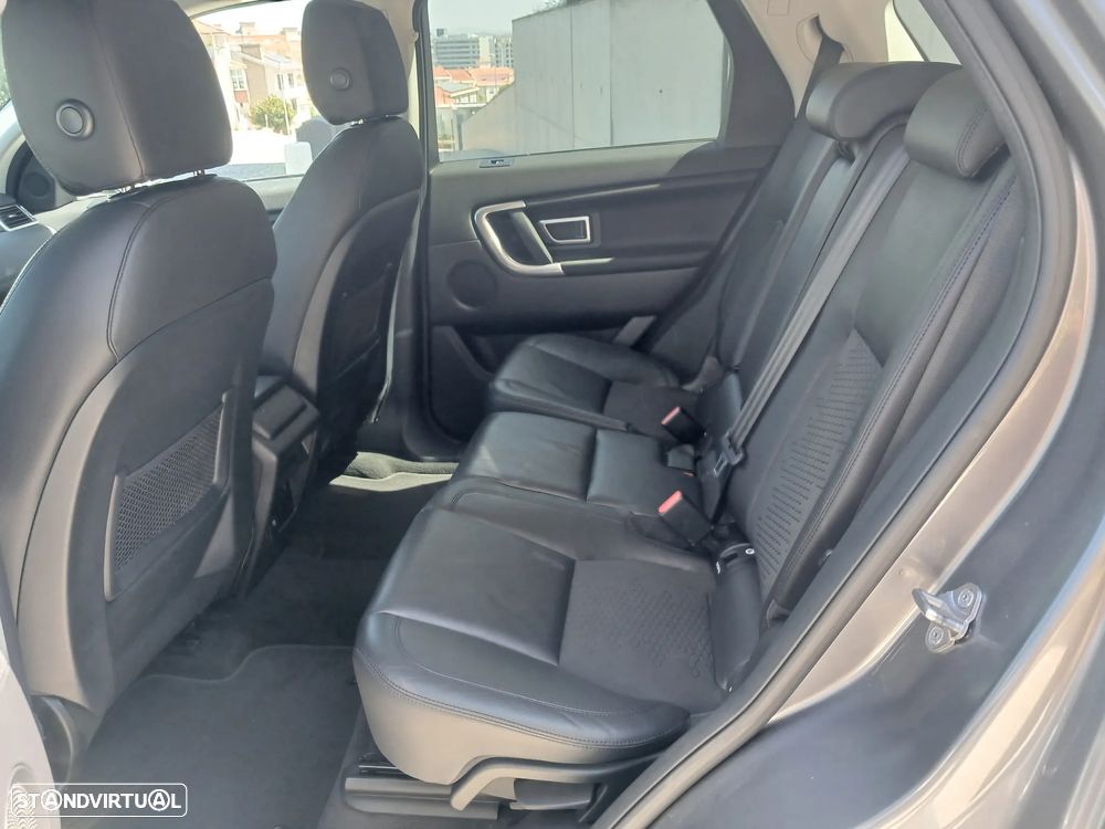Land Rover Discovery Sport 2.0 TD4 HSE Luxury 7L Auto - 12