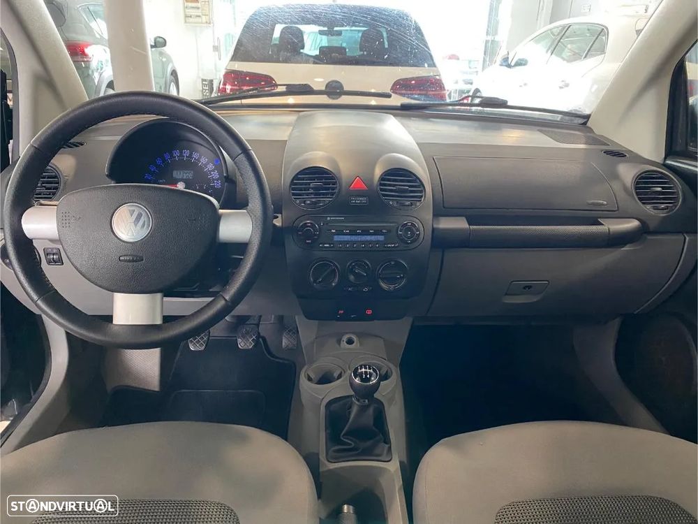 VW New Beetle Cabriolet 1.9 TDi - 25