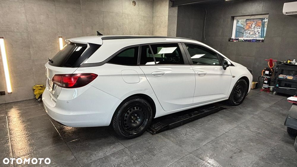 Opel Astra 1.6 CDTI Enjoy - 4