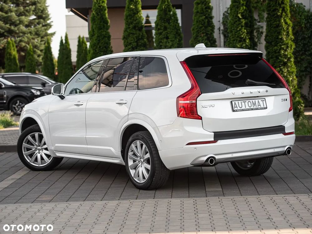 Volvo XC 90 D5 AWD Geartronic Momentum - 9