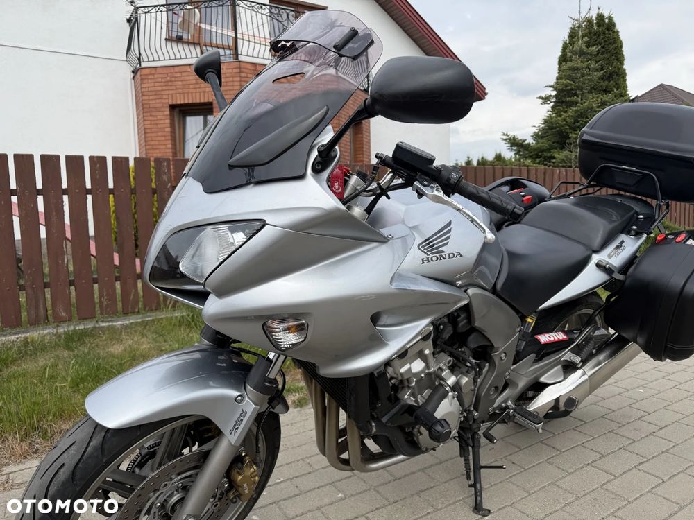 Honda CBF - 10