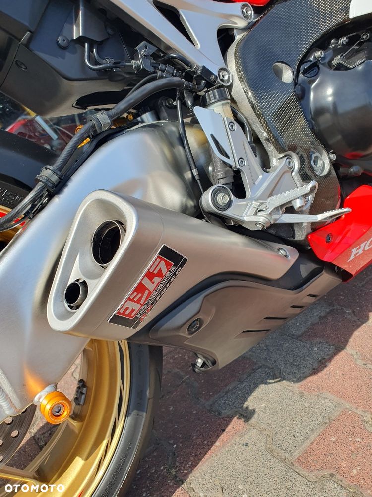 Honda CBR - 35