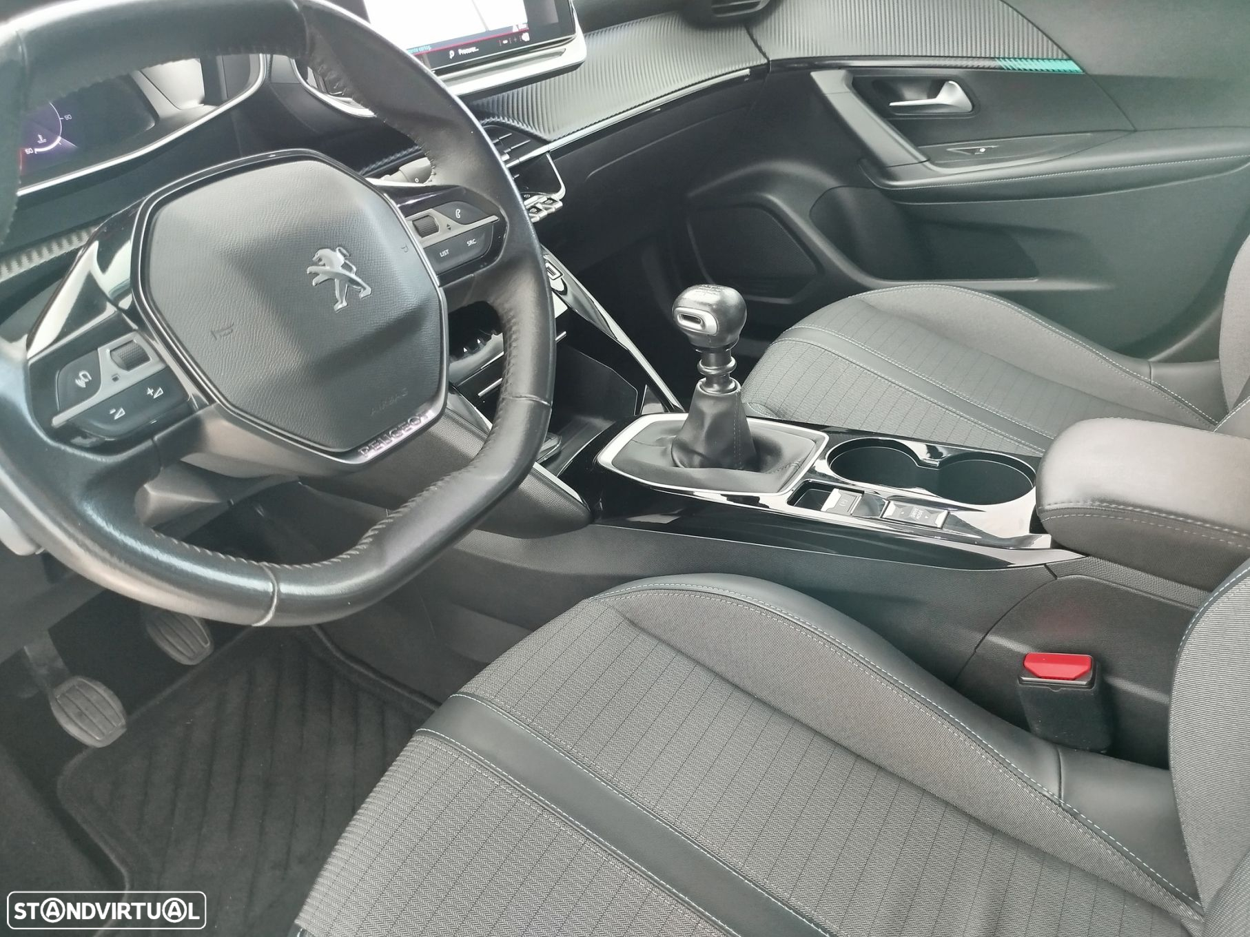 Peugeot 2008 1.5 BlueHDi Allure Pack - 16