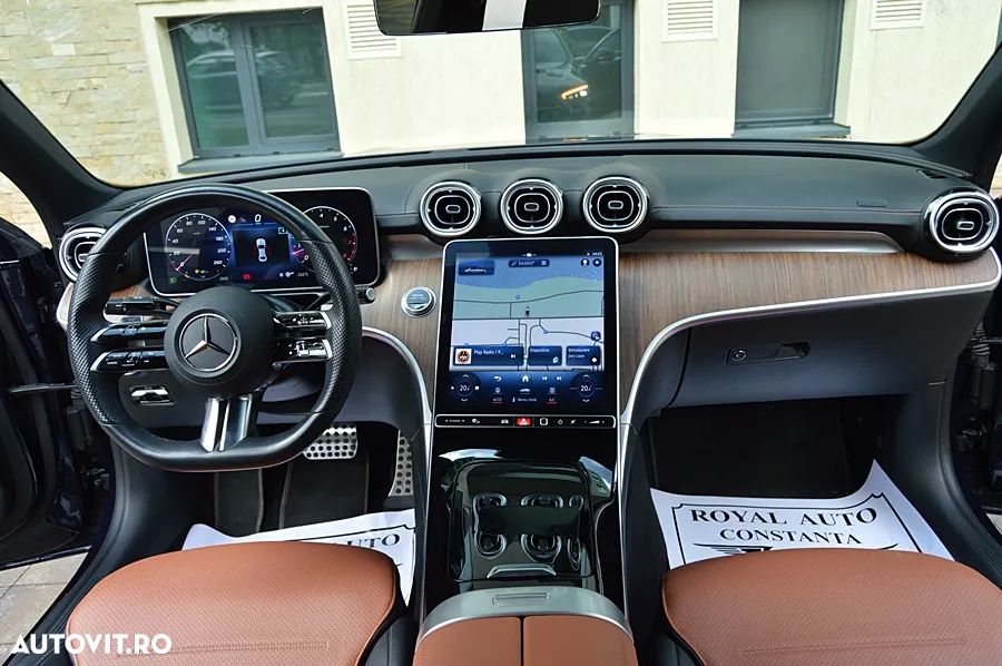 Mercedes-Benz C 300 4Matic 9G-TRONIC AMG Line - 6