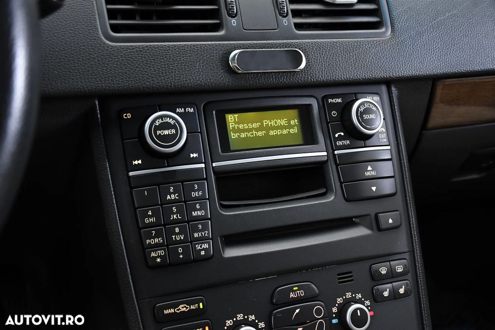 Volvo XC 90 D5 AWD Geartonic RDesign - 33