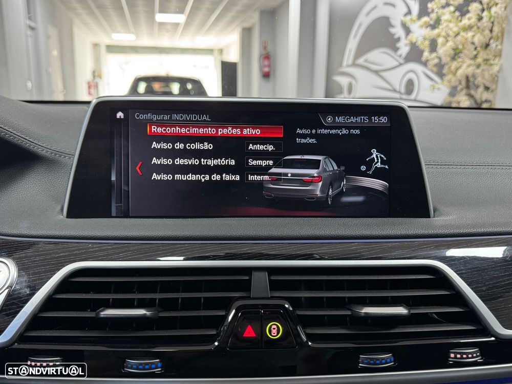 BMW 740 d xDrive Pack M Auto - 47