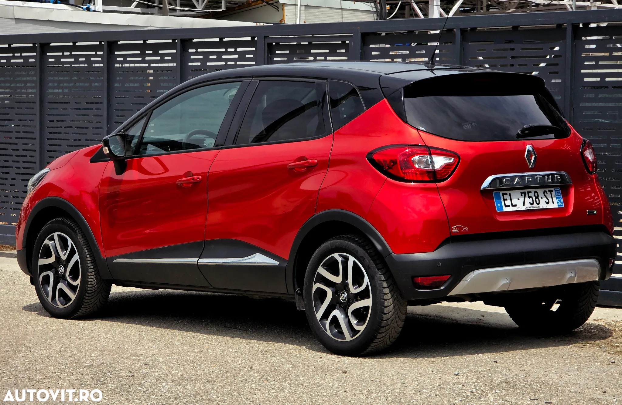 Renault Captur dCi 90 EDC Helly Hansen - 6