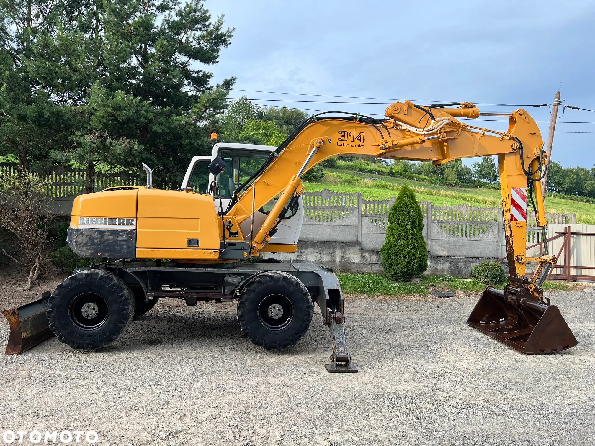 Liebherr A314 LITRONIC Koparka Kołowa 16 Ton 2 Łyżki Pług Podpory - 5