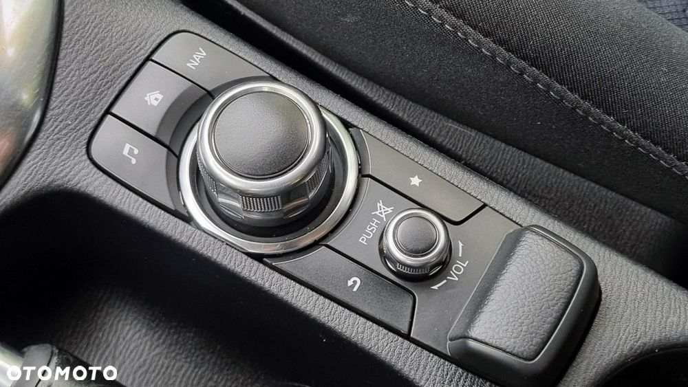 Mazda 2 - 18